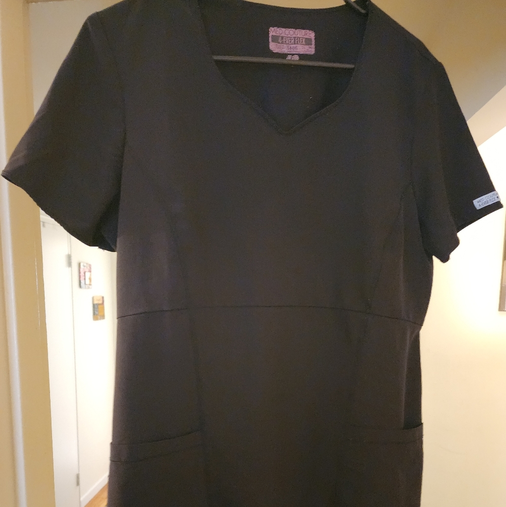 Scrub top
